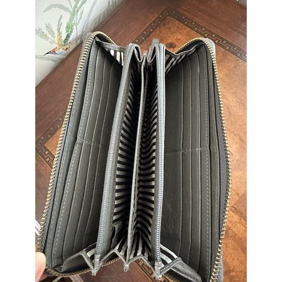 KATE SPADE LEATHER CAMERON LARGE CONTINENTAL WALLET IN WARM BEIGE/BLACK Flawed - Picture 3 of 9